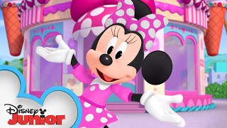 Minnies BowToons Party Palace Pals Theme Song 🎶  disneyjr [upl. by Sid957]