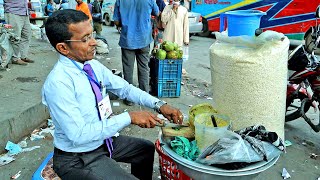 The Smart Jhal Muri Maker  Bangladeshi Street Food [upl. by Zola]