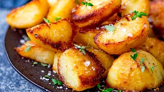 The BEST Crispy Roast Potatoes [upl. by Elephus]