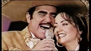 Vicente fernández  Entre el amor y yo  en vivo [upl. by Oigaib276]